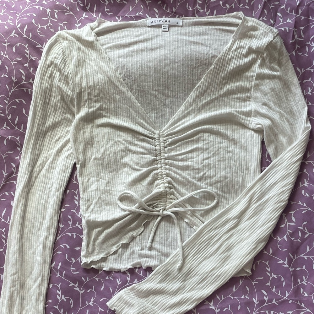 S cute white cropped top with a tie upfront - Picture 3 of 3